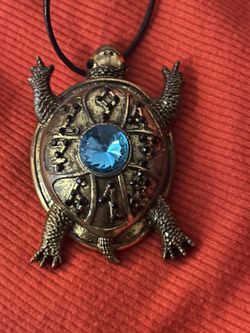 Turtle necklace with Happy numbers