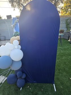 1 Navy blue arch