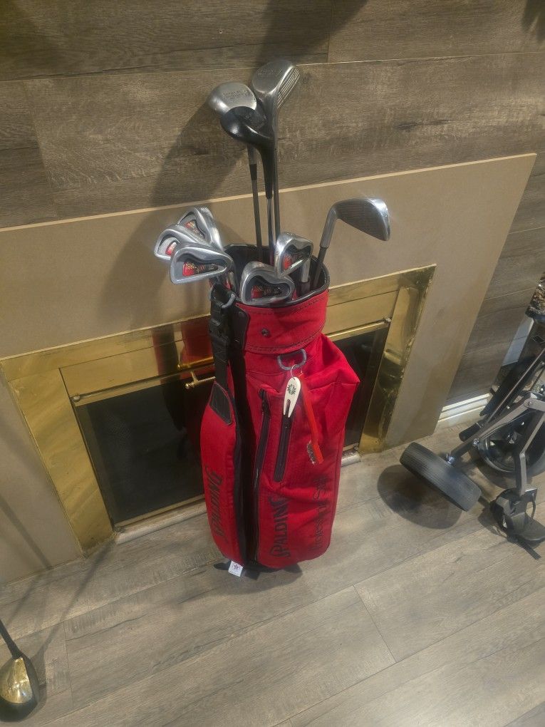 9 CLUBS SET WITH GOLF BAG (SPALDING)