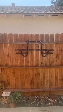 Pull up bar