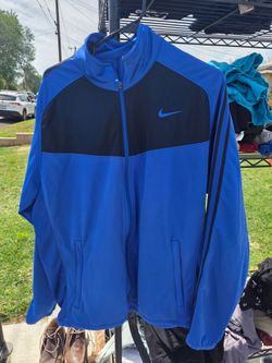 Mens Nike lightweight jacket size large