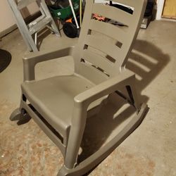 Rocking Chair.  Silla Mecedora. 