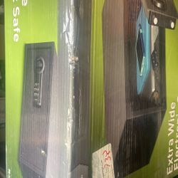 Stack-On Extra Wide Electronic Safe