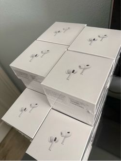 Pro-Style Wireless Earbuds – Brand New
