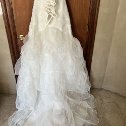 David’s bridal Wedding Dress