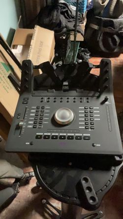 Avid Dock