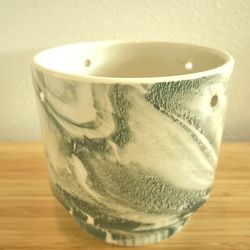 Faux Marble PLANTER (5 1/2” Wx5”H) w/predrilled holes for hanging [PH] 