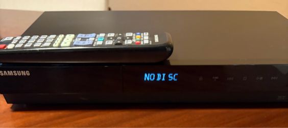 Samsung DVD player with remote
