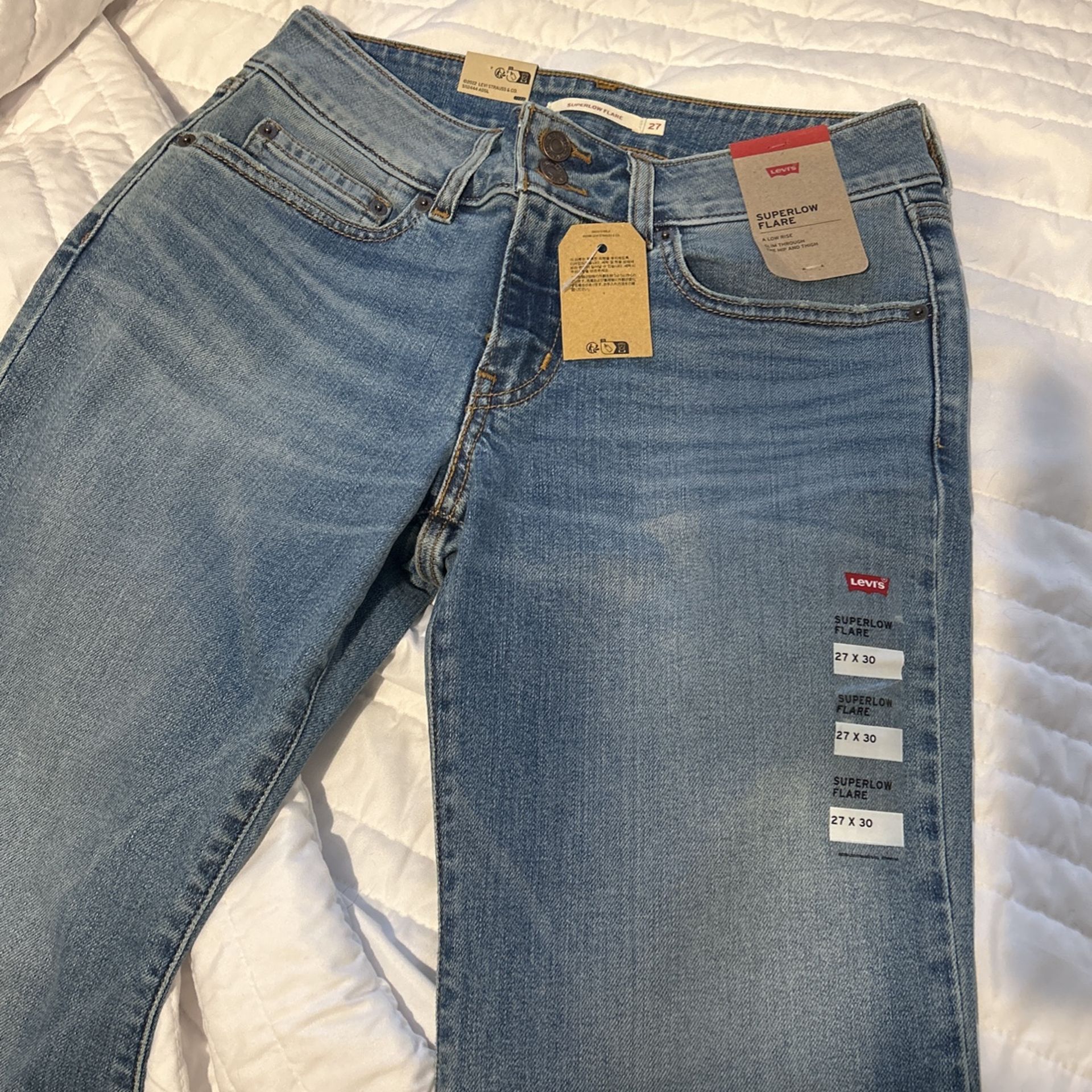 Brand New 27x30 Levi’s Women’s Jeans