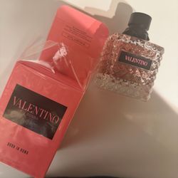 Valentino Donna Born in Roma Perfume