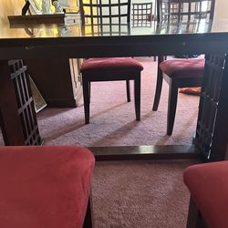 Dining Room Table With Leaf And 6 Chairs