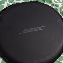Bose Quiet Control 30 Wireless Headphones 