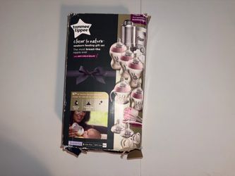 Tommee Tippee Closer to Nature Newborn Feeding Gift Set