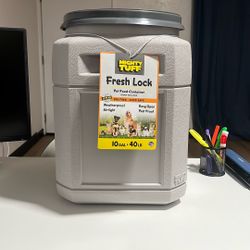 Pet Food Container
