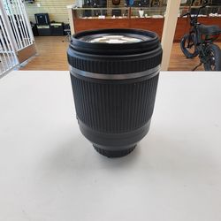 Tamron 18-200 MM lens