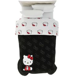 Brand New FULL Size Hello Kitty Comforter 