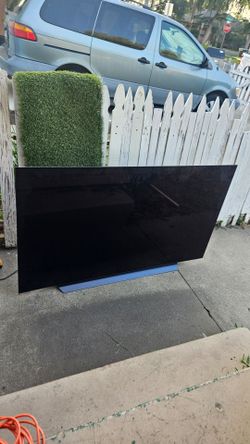 LG tv free no tengo el  control y no enciende