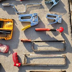 tools, tachometer etc.
drivers
analog tachometer
various things
all for $20