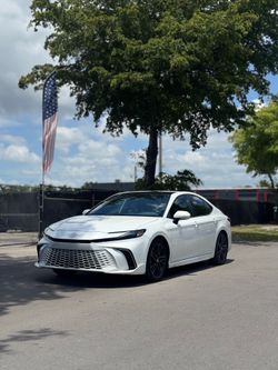 2025 TOYOTA CAMRY XSE