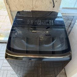 🎅🏻BEST MOST ADVANCED  WASHER.😻TECHNOLOGY🧨IGIGANIC SAMSUNG WASHER EVEN HAS A SINK IN IT❤️So Hugh  you can do a kingsize comforter , maby even 2🇺🇸