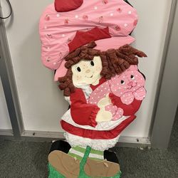 Strawberry Shortcake Piñata
