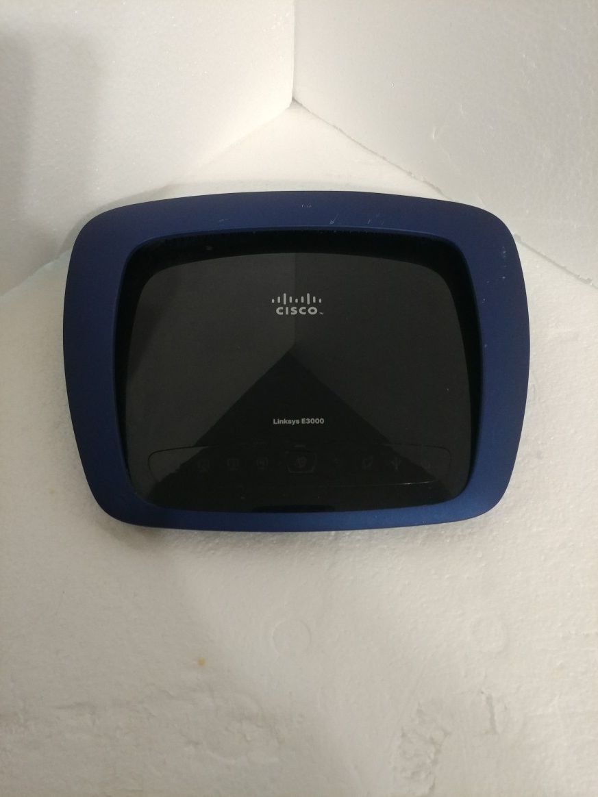 Cisco Linksys E3000 Router
