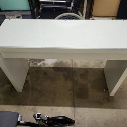 IKEA Malm Vanity - Brand New!