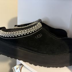 Black Uggs 7 