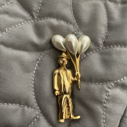 Gold Tone And Pearl balloon Brooch