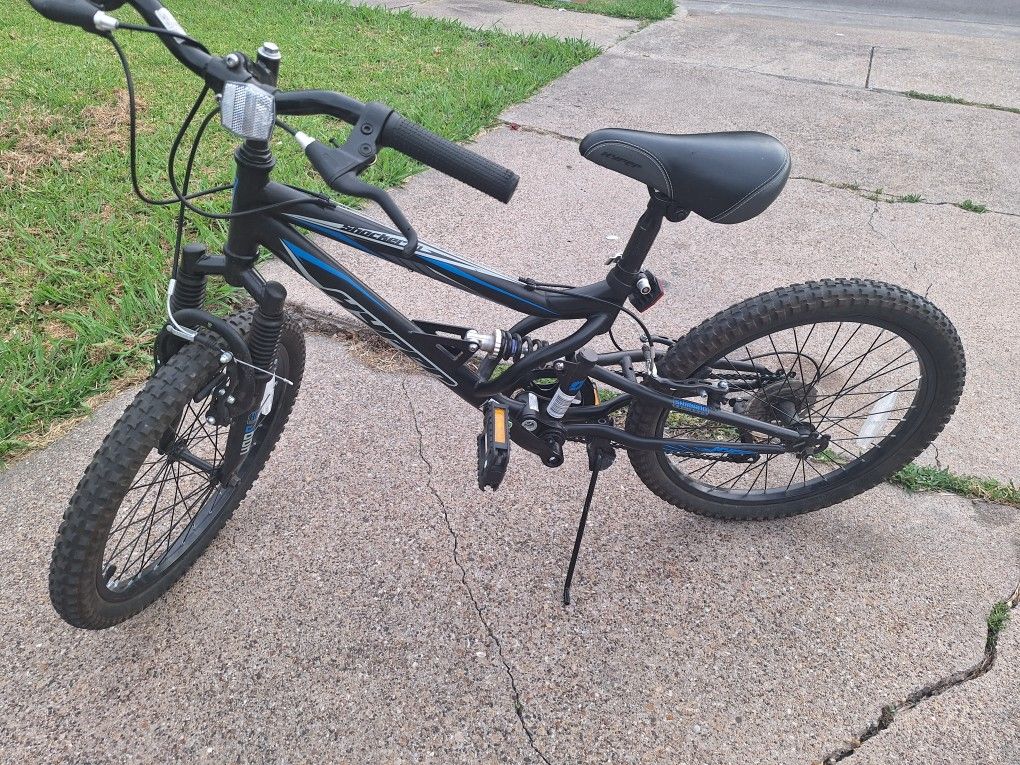 Teen Mountain Bike