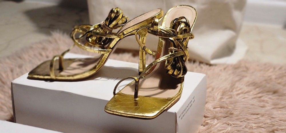 SCHUTZ Lily Metallic Leather