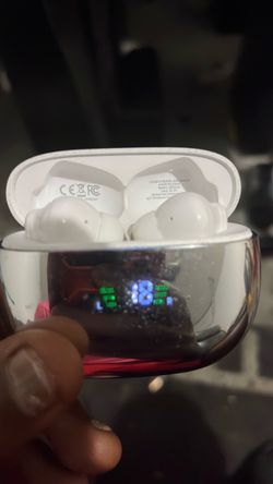 Earbuds Including AirPod Pro 2