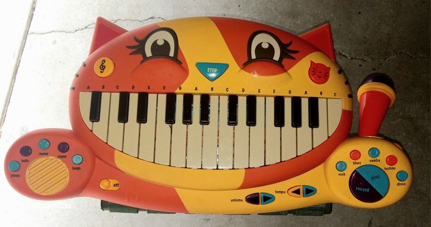 Cat Piano - Meowsic