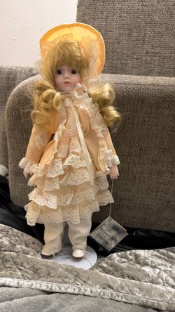 Heritage mint doll