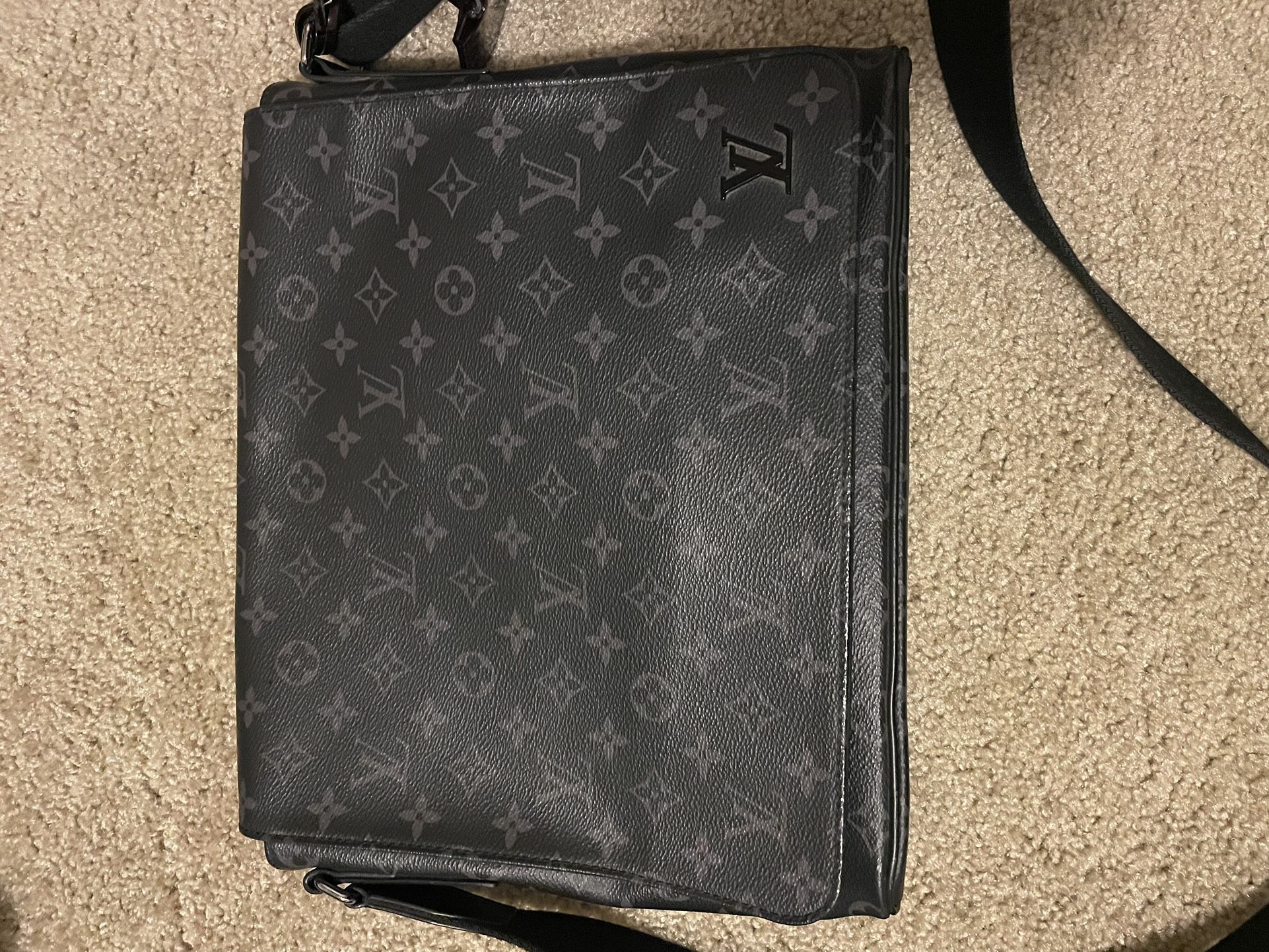Louis Vuitton Side Bag 