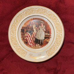 Vintage Avon Betsy Ross Plate, Enoch Wedgwood