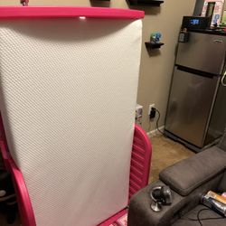 Minnie Mouse Toddler Bed