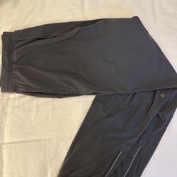Lulu lemon men’s Large Tall Joggers 