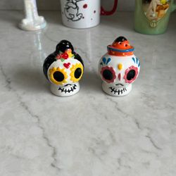 Halloween/ Day Of The Dead salt and pepper shaker