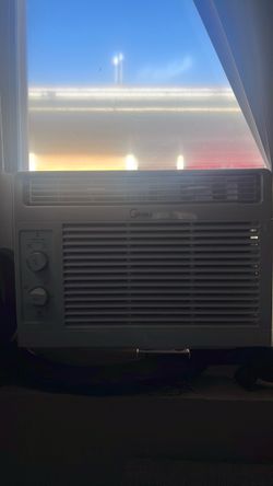 Ac unit Midea