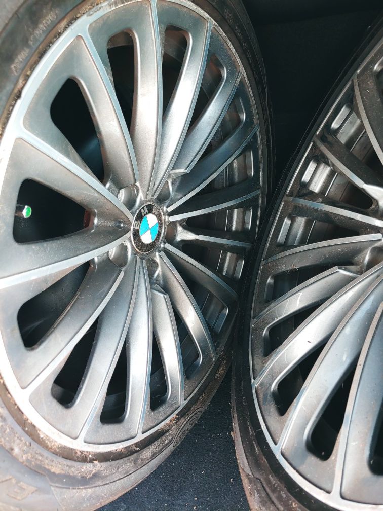 Bmw rims, original factory come off 740i 2012 staggered size 19 contact {contact info removed}