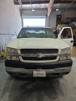 04 silverado hood and grill