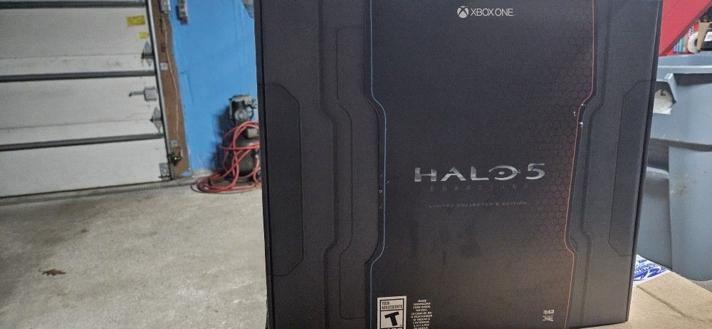 Halo 5 Guardians Limited Collector's Edition
