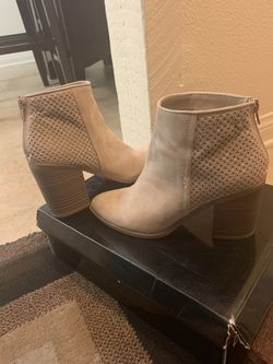 By Guess Booties // Size 6.5 M
