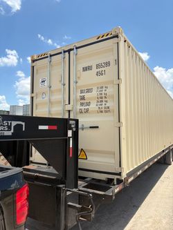 WIND & WATERTIGHT 20’ & 40’ SHIPPING CONTAINERS!