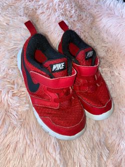 Baby shoes size 9c