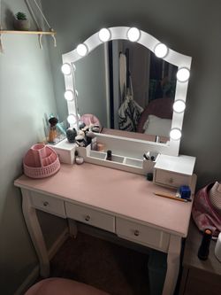 Make Up Vanity w/stool