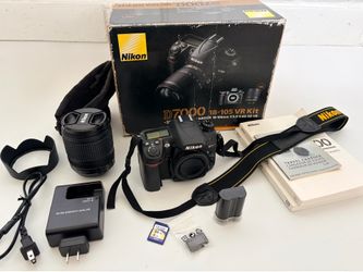 Nikon D7000 DSLR Camera with/Nikkor 18-105mm Lens -2715 Shutter Count
