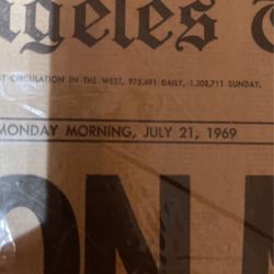 Original WALK ON MOON, JULY 21,1969 Los Angeles Times EXTRA Newspaper