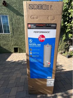 40 gallon Rheem water heater - Brand New